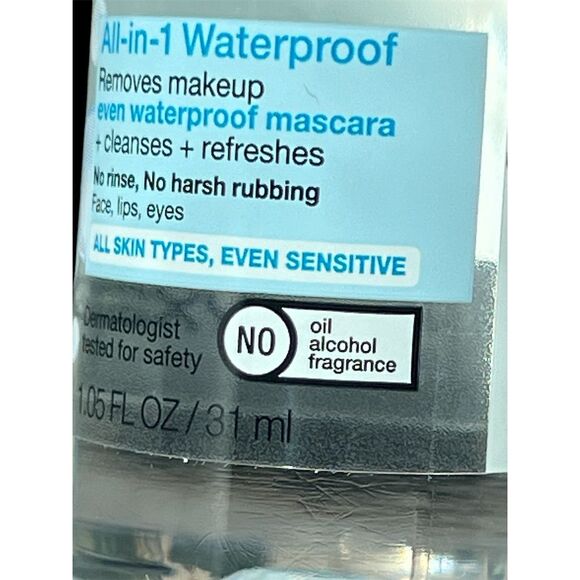 Garnier SkinActive Micellar Cleansing Water Travel Size 1.05 fl oz - Picture 5 of 9